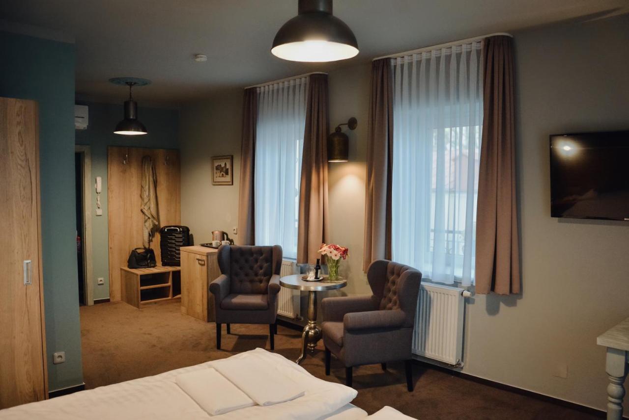 Hotel U Hradu มลาดาโบเลสลัฟ ภายนอก รูปภาพ